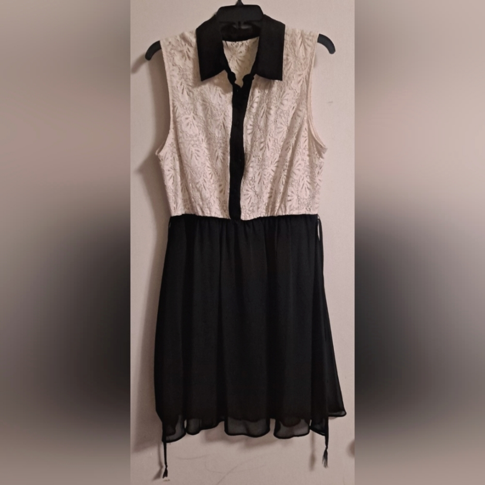 BISOU BISOU (Size 14, Black & White)
